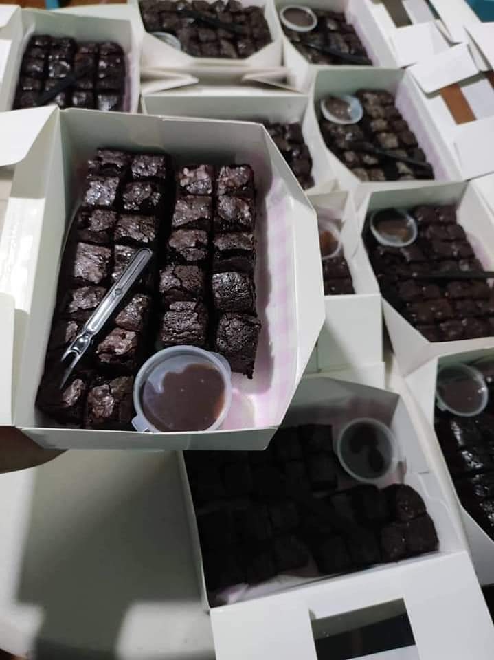 Brownies per box with choco filling